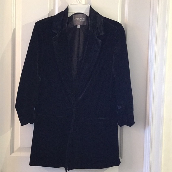 Charlotte Russe Jackets & Blazers - 🎉HP🎉 💼Beautiful Black Velvet Blazer